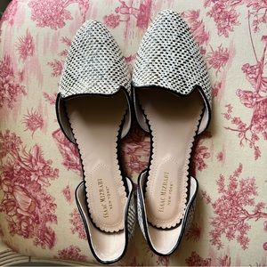 Beautiful Isaac Mizrahi flats with pointed toe. Size 6.5 Brand New never worn.